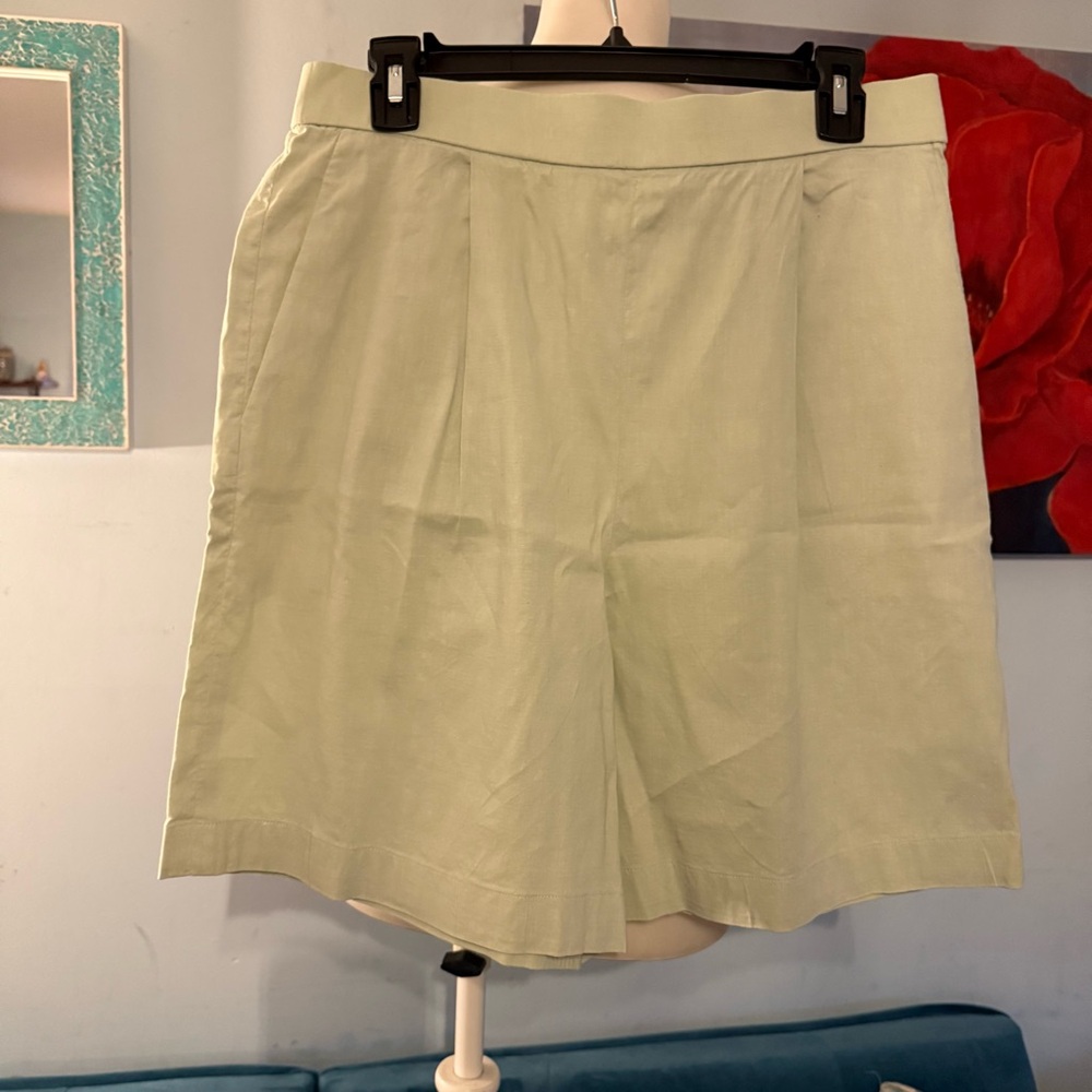 Theory Women's Mint Green lime Bermudas linen size l large EUc